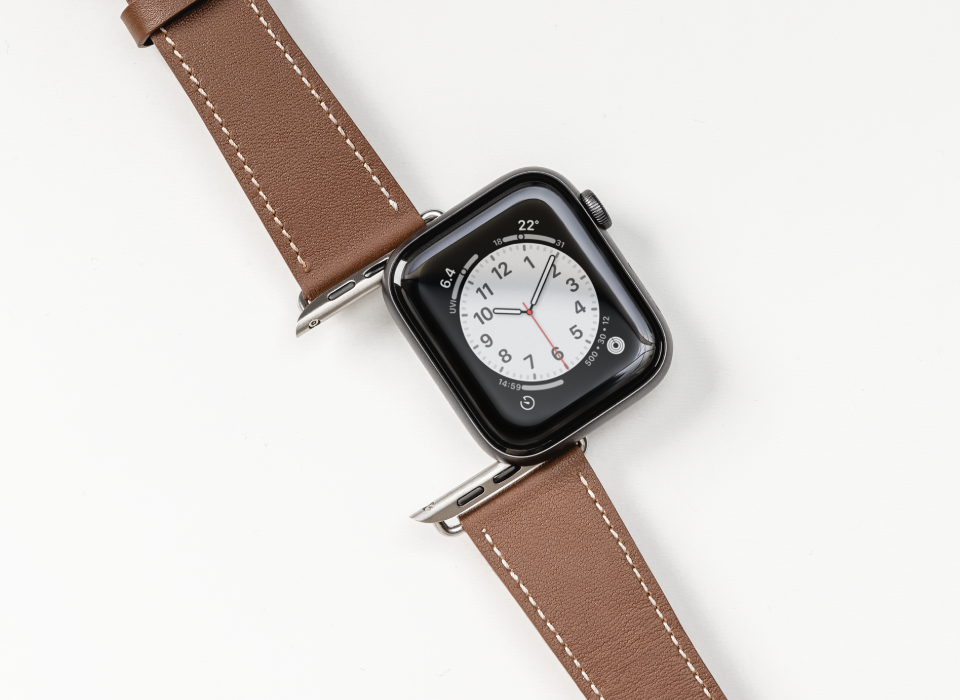 smør middag Bage SwitchEasy Classic Genuine Leather Apple Watch Band - Cult of Mac Store